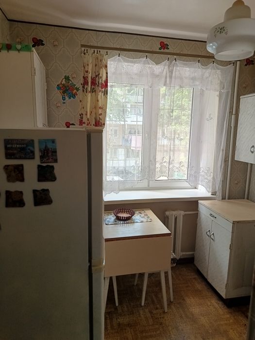 Продам 3к квартиру Космонавтів/10 квартал