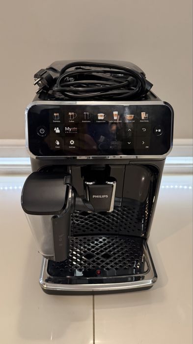 Ekspres do kawy Philips Lattego 5400