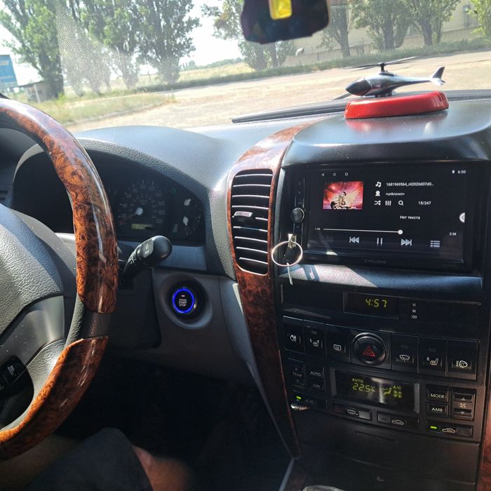 Автомобіль KIA SORENTO автомат 2.5 дизель 2004 року