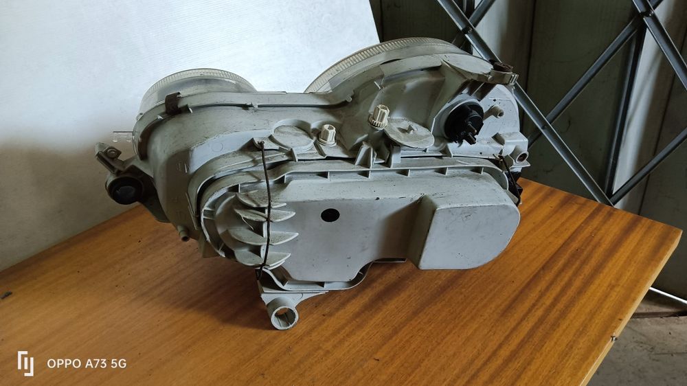 Farol Mercedes w210 ótica 1999 direito