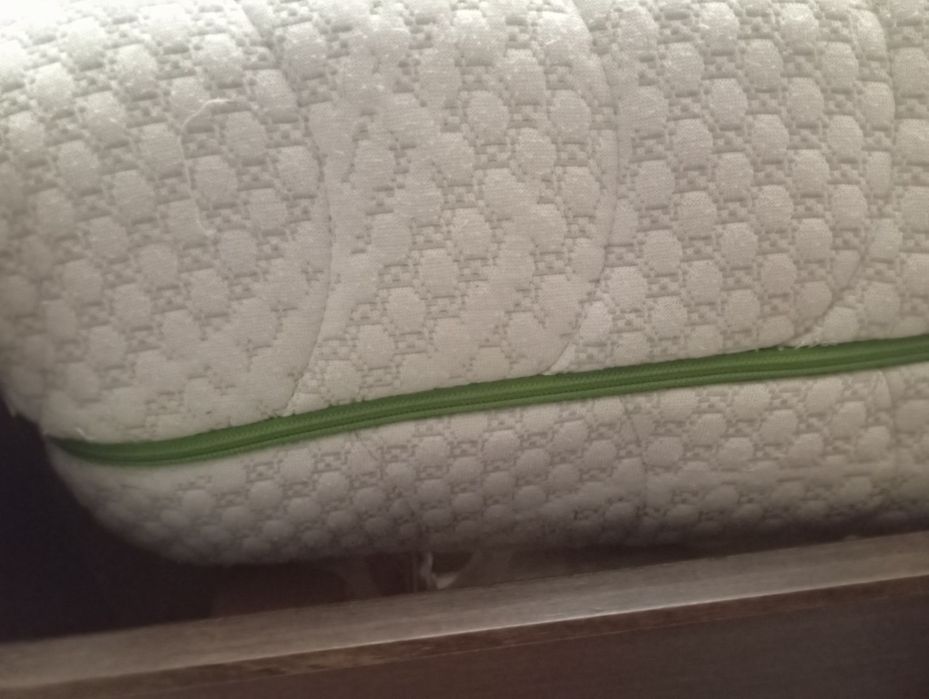 Терміново.Матрац 180*200  самовивіз