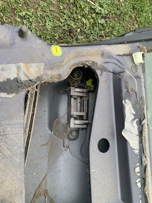 Двері Міцубісі Галант 8