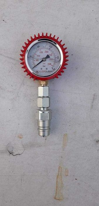 Manometr, zegar do pomiaru ciśnienia, szybkozłaczka Euro URSUS Zetor