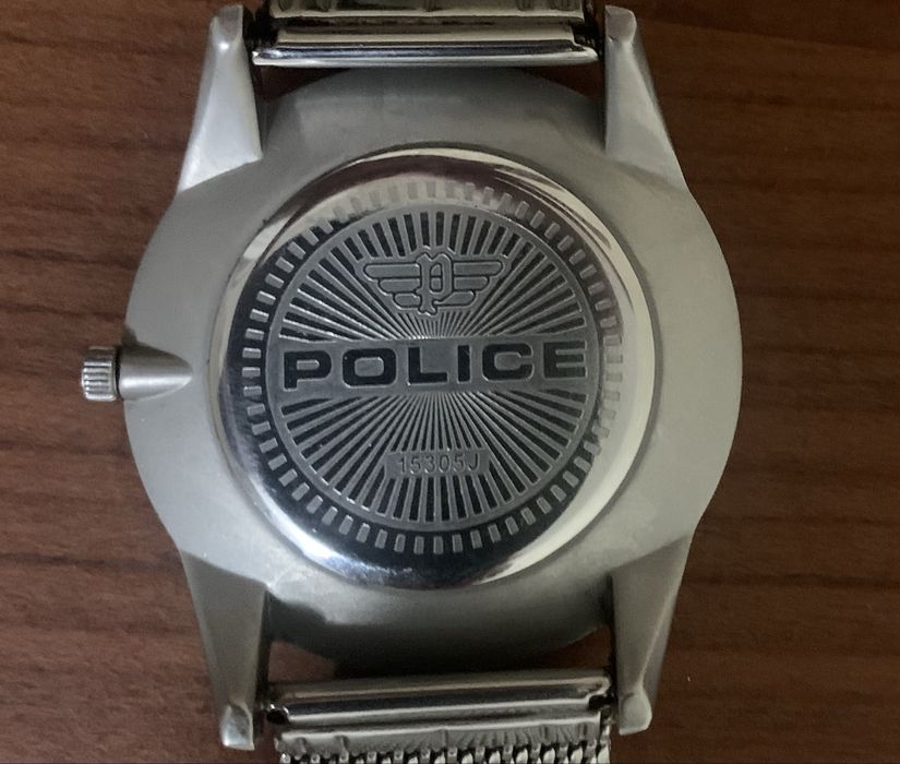 Vendo Relogio e Colar da marca (POLICE)