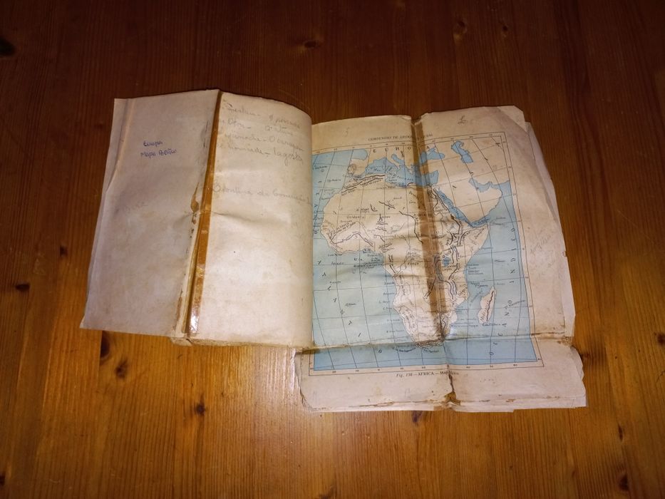 Livros geografia e mapas