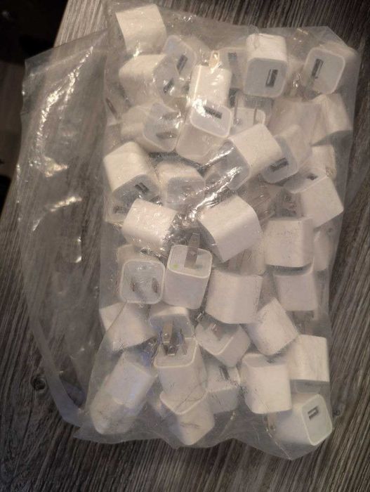 Оригинальная зарядка (кубик) для Iphone USB Power Adapter (MD813ZM/A).