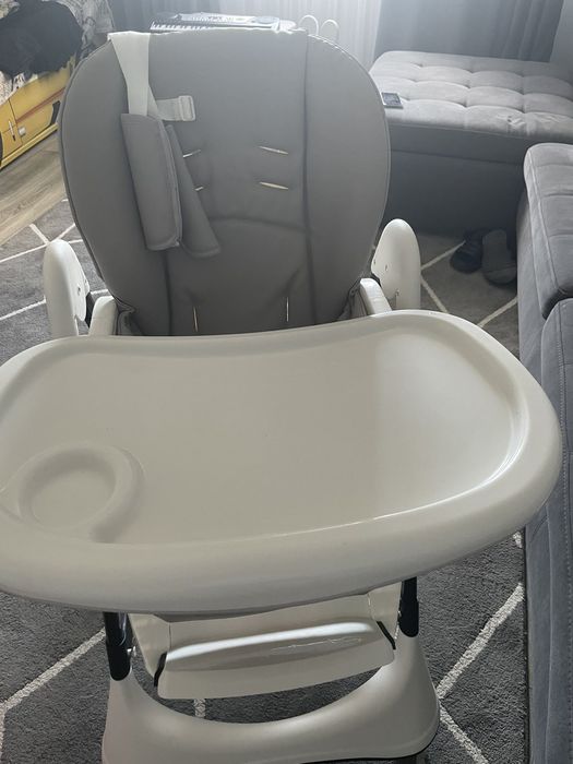 Годувальний столик stella