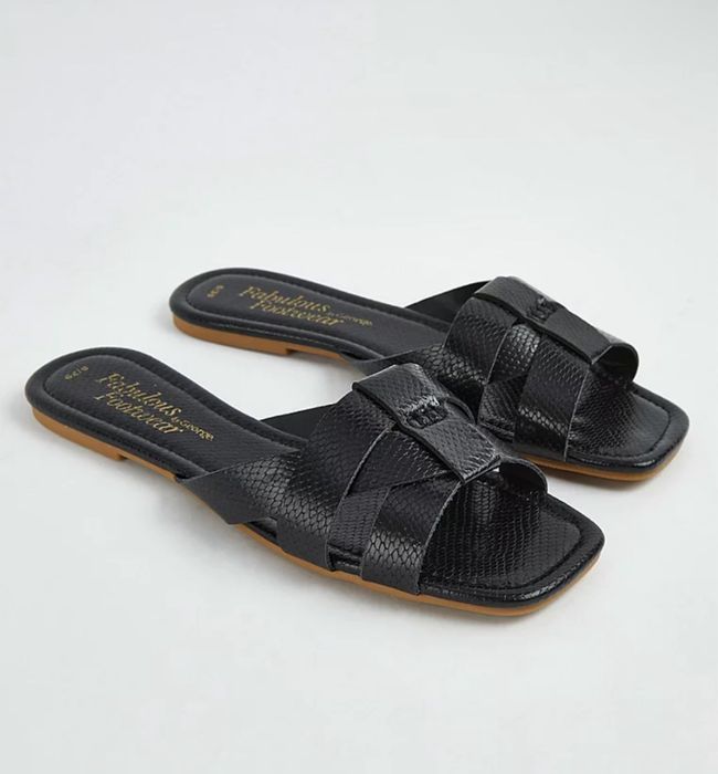 жіночі шльопанці чорного кольору