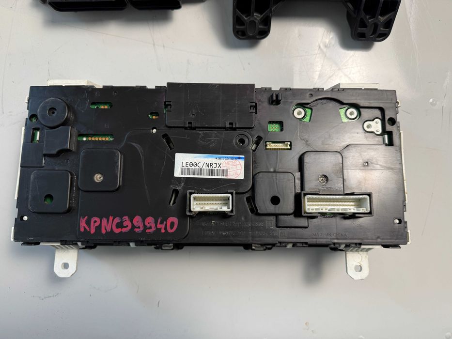 Zestaw Startowy komputer Nissan Cabstar / Maxity KPNC39940 23710 ma42a