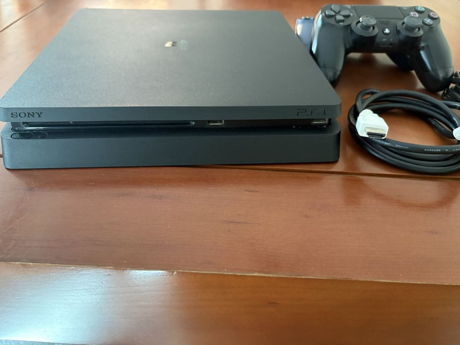 PS4 Slim 1TB com 2 comandos Sony originais