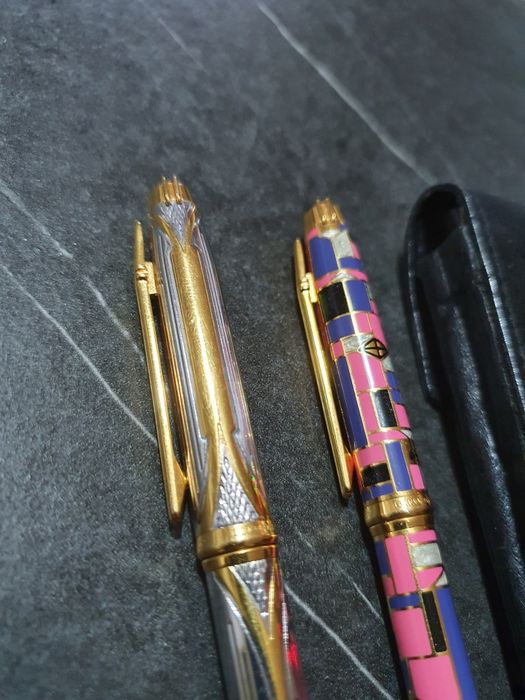 2 canetas Élysée