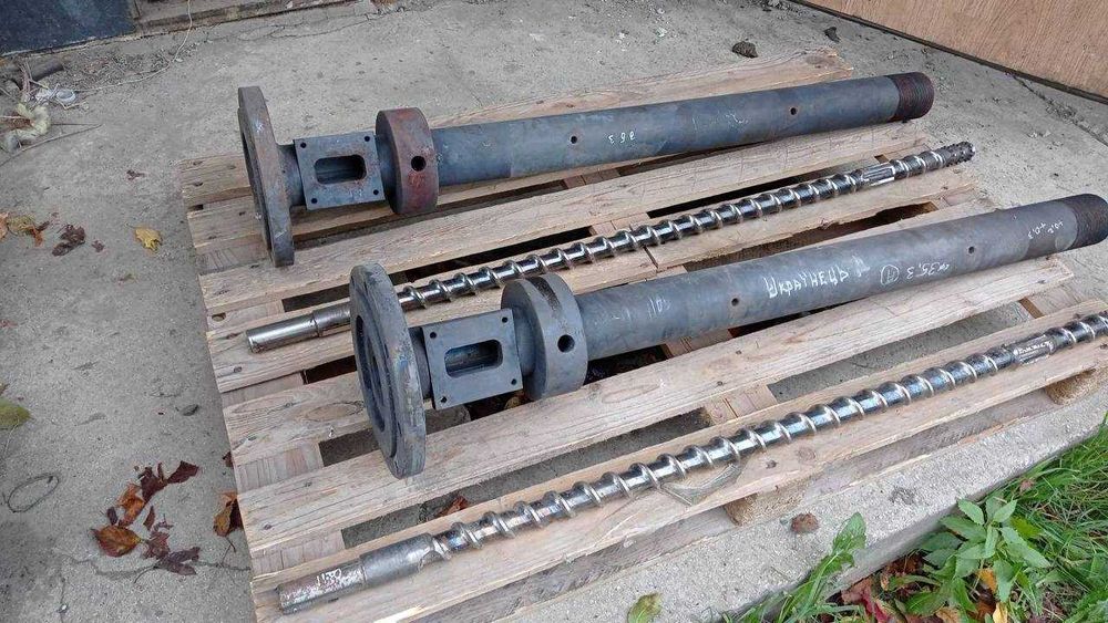 Шнекова Пара (Шнек + Циліндр) в ідеальному стані: 450 $ - Промышленное ...