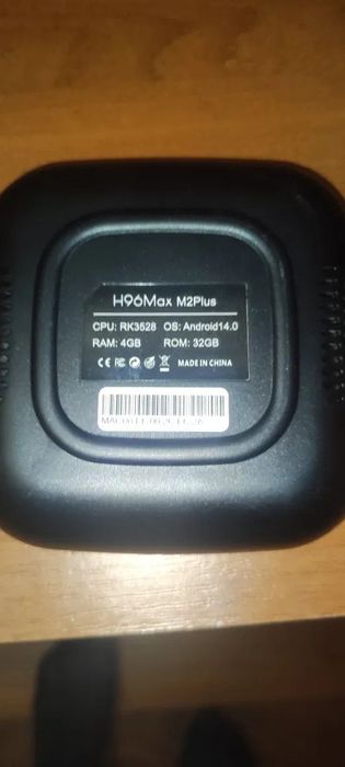 Продам нову Smart TV приставку H96Max M2 Plus