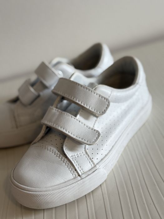 Білі дитячі кеди
