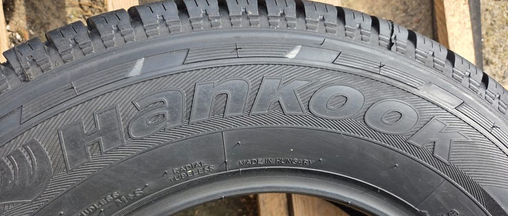 Opony zimowe Hankook  Winter RW06 215/75R16C 113/111R Nowe
