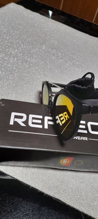 Óculos espelhados reflexo