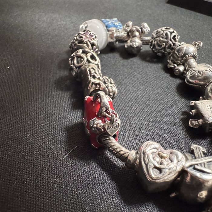 Pingente de mala para pulseira da pandora