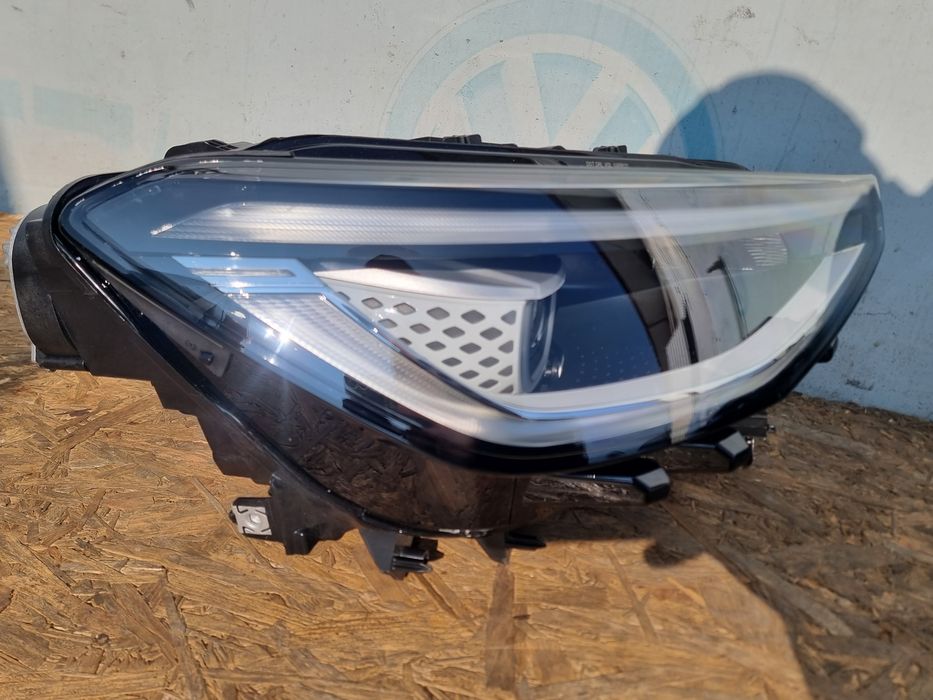 Фары передние id4 usa права ліва фара ід4 америка сша фари передні led