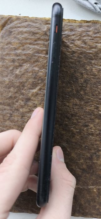 Iphone Se 2020 (2-е покоління) 64 Гб в хорошому стані