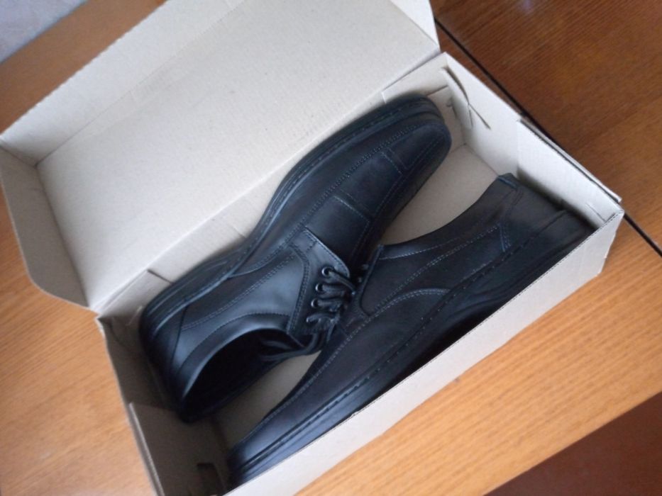 Шкіряні туфлі 43р