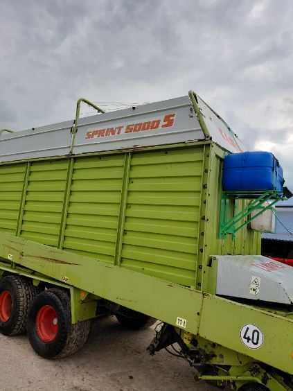 Przyczepa samozbierająca