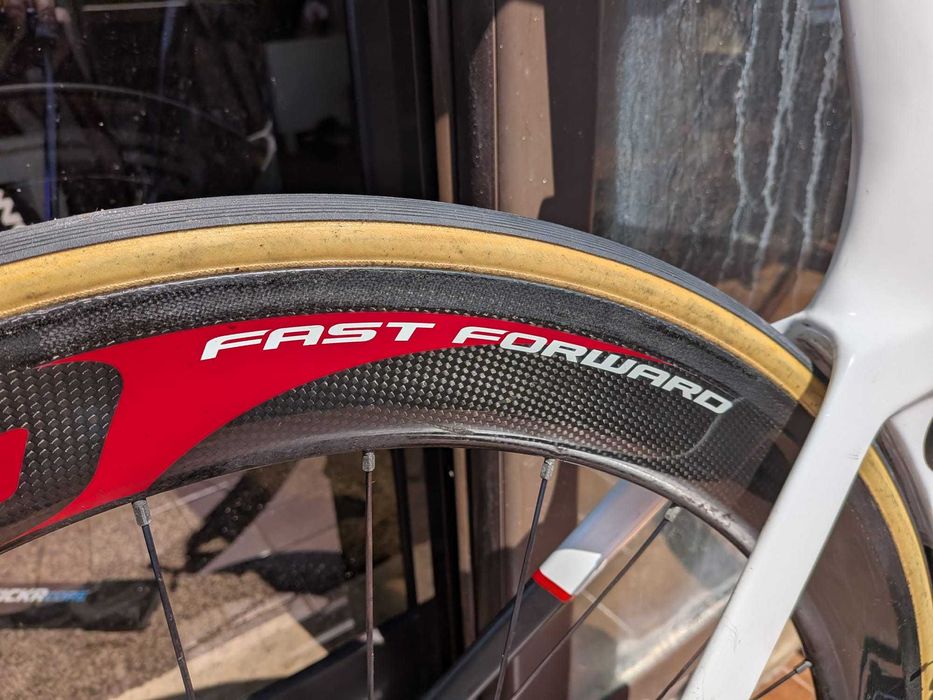 Argon 18 E116 TT M (54) + Rodas de Carbono Fast Forward + Selim Specialized