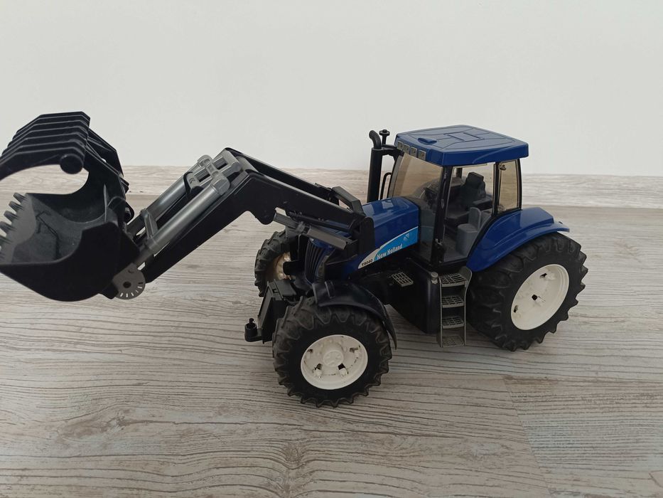Zabawka brudery New Holland