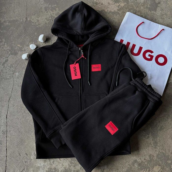 Шикарнейший спортивный костюм на флисе