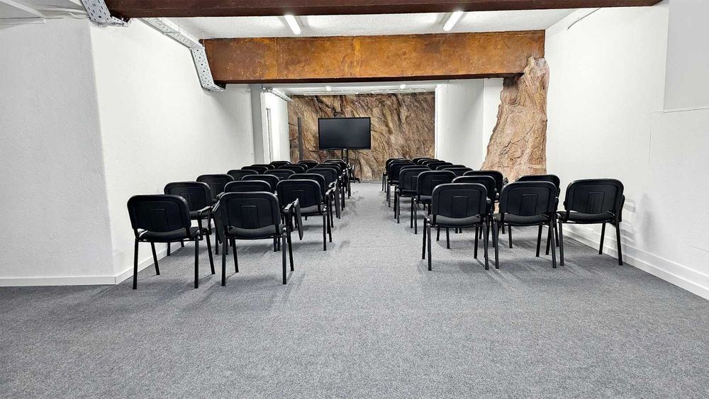 Arrendamento de escritório na Rua Cipriano Dourado, 20 -b