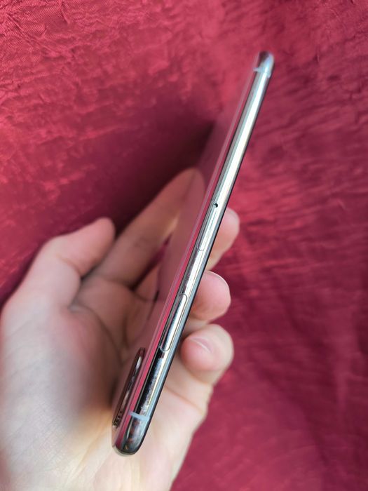 iPhone XS 64 Гб Neverlock
