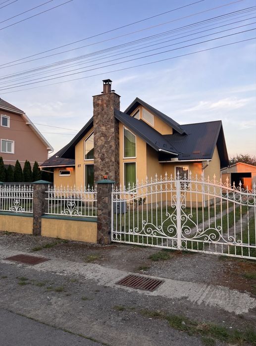 Продаж сучасного Будинку