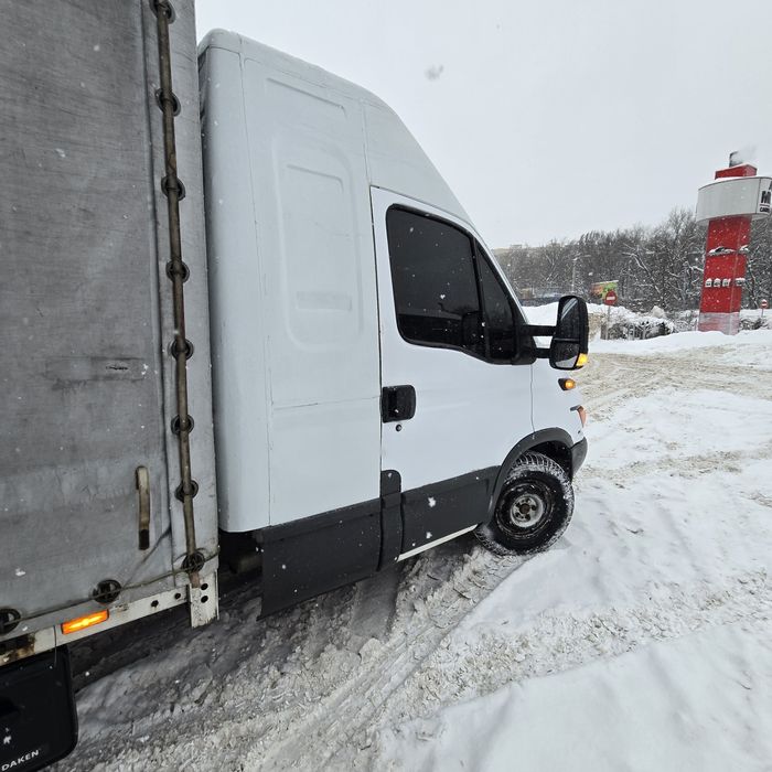 Продам івеко 2001 рік 2.8 мотор коробка 6-ступка категорія Б