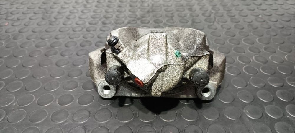 PINÇA DE TRAVÃO FRENTE ESQUERDA NISSAN JUKE (F16) ACENTA