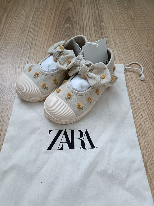 Кросівки чобітки черевички кеди босоніжки Zara 24 розмір