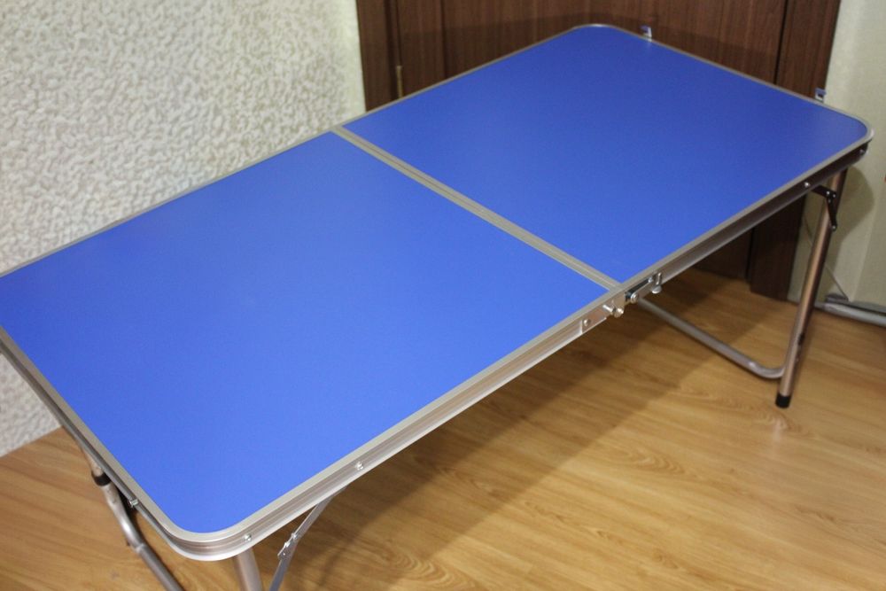 Стіл розкладний зі стільцями Folding table