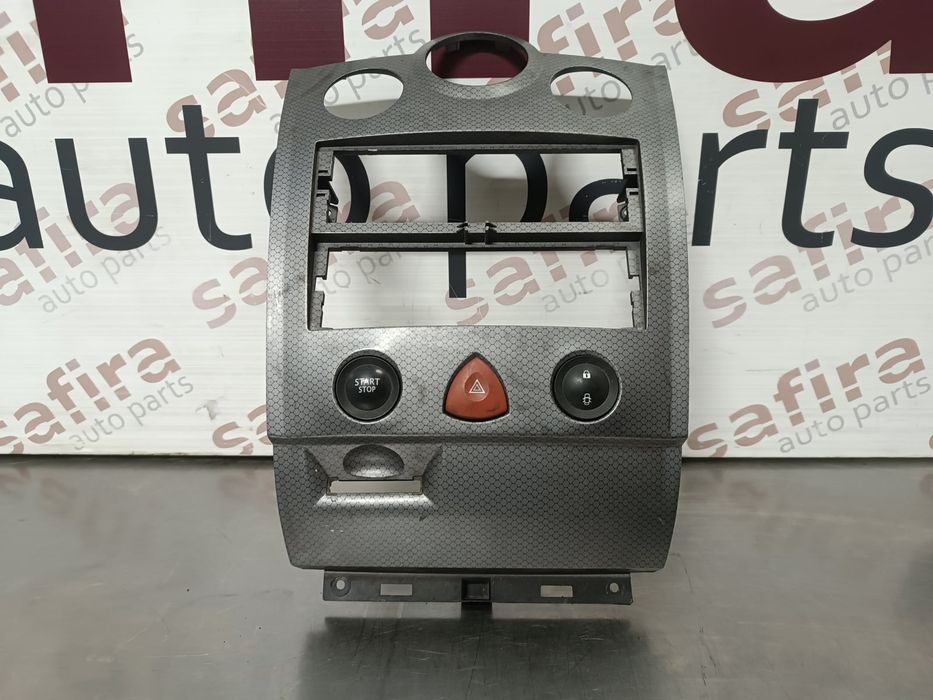 Moldura da Consola Central / Rádio / Aro RENAULT MEGANE II - 8200178630