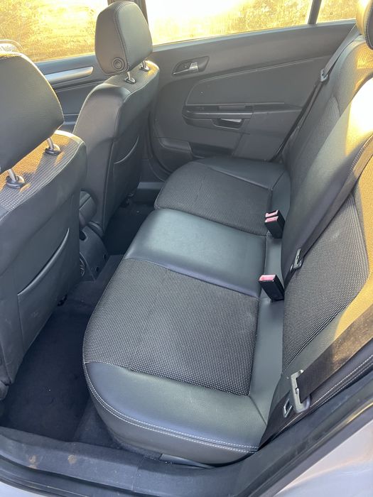 Opel astra H 1.7 cdti cosmos — photo 5