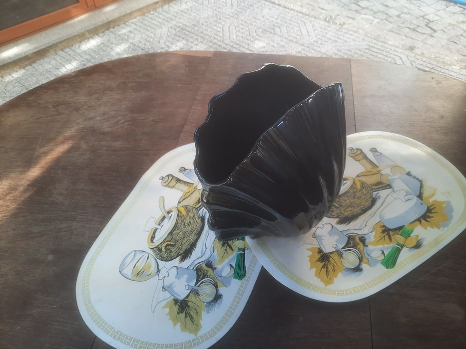 Loiças, panelas, talheres