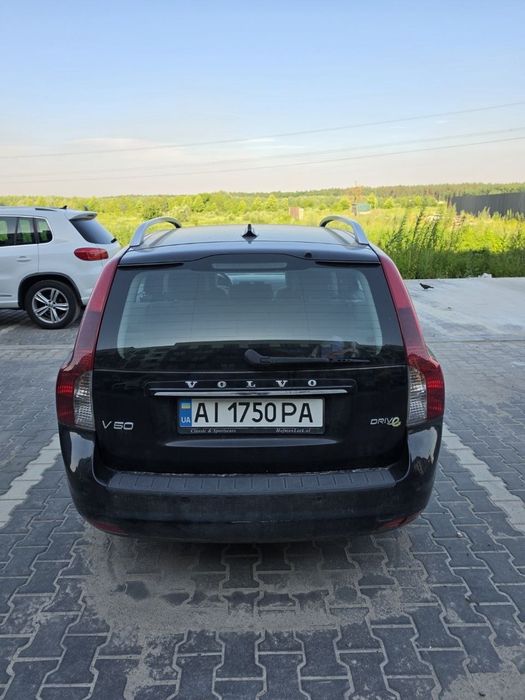 Volvo v50 2012 продам