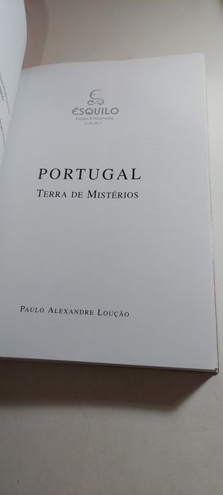 Portugal, Terra de Mistérios - Paulo Alexandre Loução (2001)