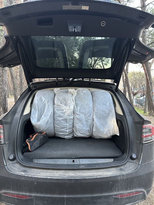 Аренда авто Киев, Днепр  Tesla Model X 90D (Вся Украина)