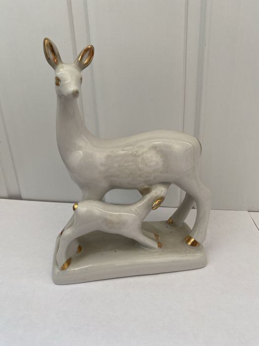 Статуетка Олень і оленятко