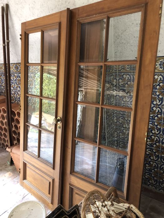 Portas interior em bom estado
