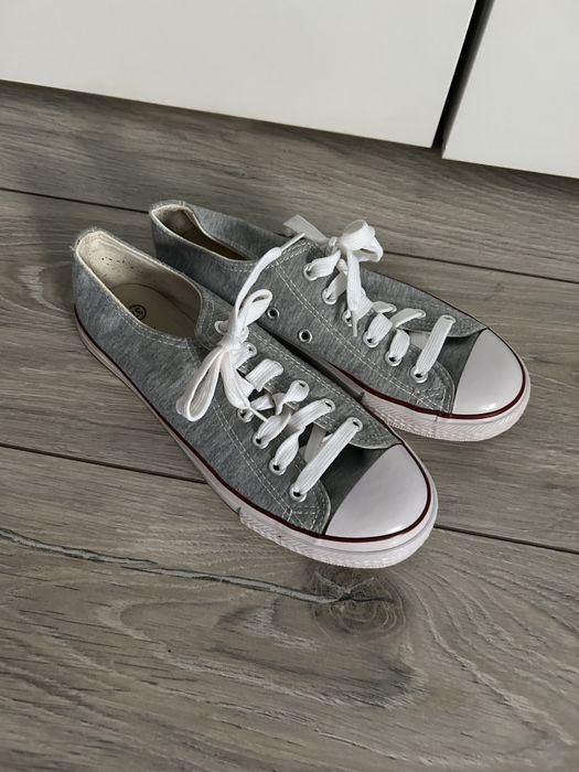 Szare trampki sportowe 37