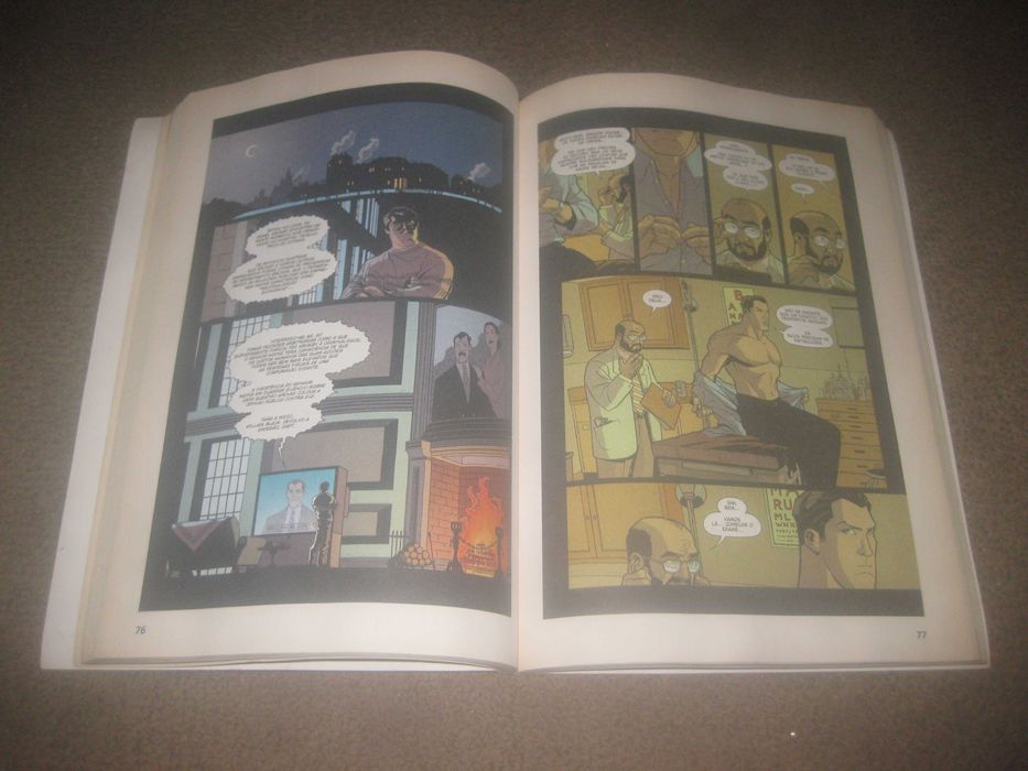 Livro de Banda Desenhada "Batman: O Cavaleiro das Trevas"