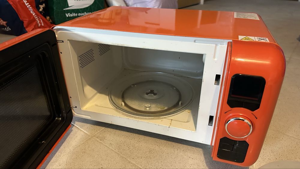 Microondas com grill Candy EGO G25DCO