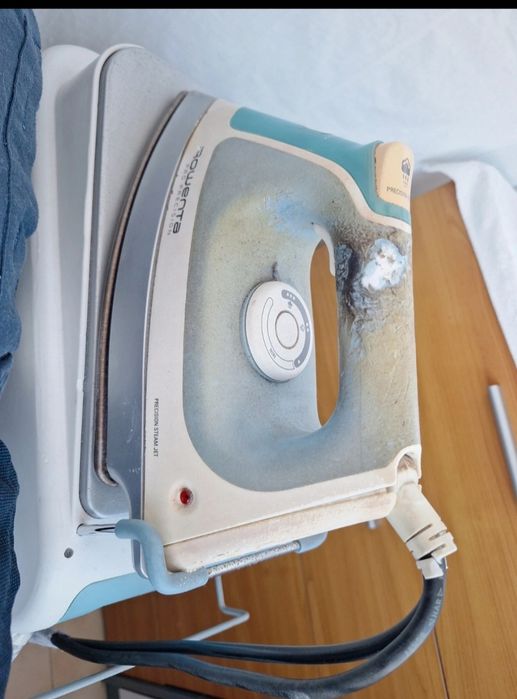 Ferro com caldeira rowenta