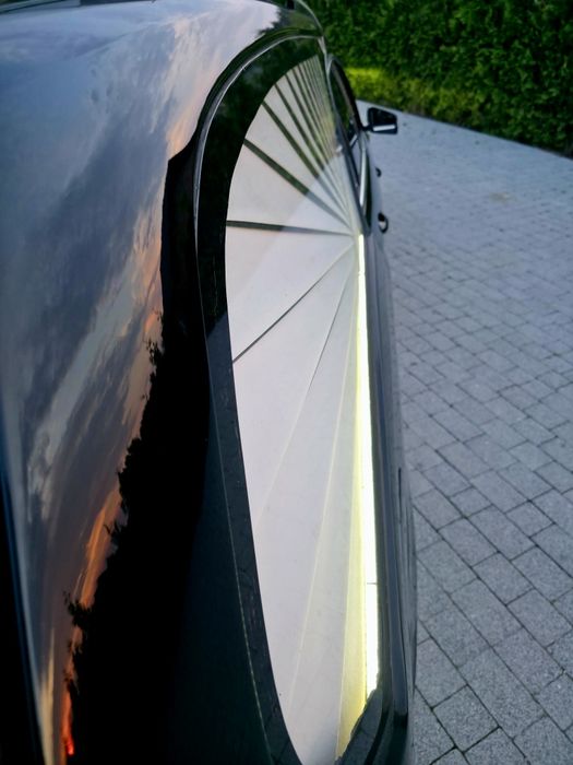 Mercedes E klasa Karawan