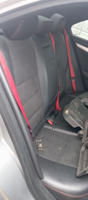 Pasy bezpieczeństwa mercedes c 204