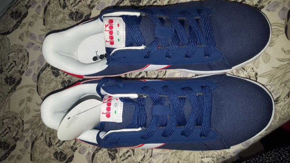 Sapatilhas Diadora novas na caixa
